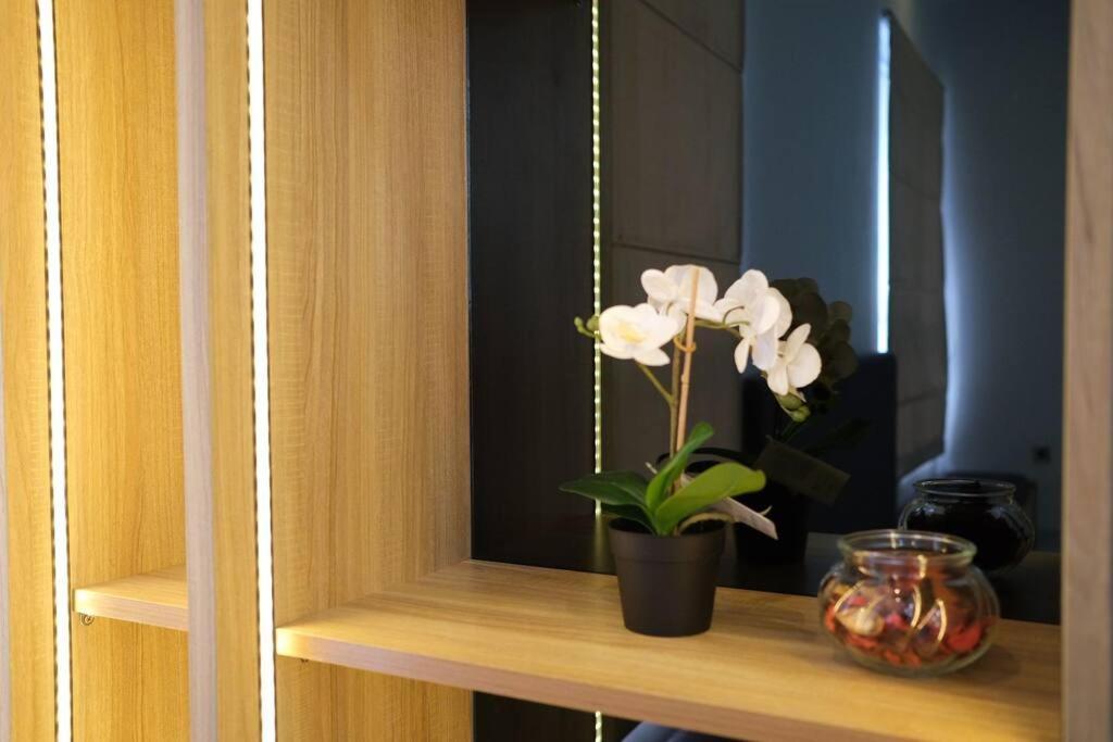 Villa 55 With Pool, Karaoke And Rooftop Богор Экстерьер фото