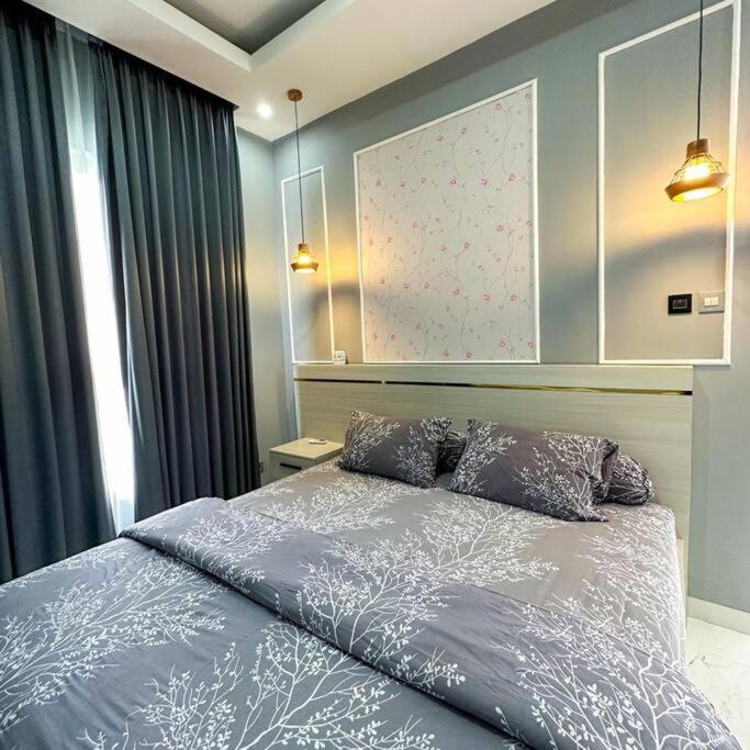 Villa 55 With Pool, Karaoke And Rooftop Богор Экстерьер фото